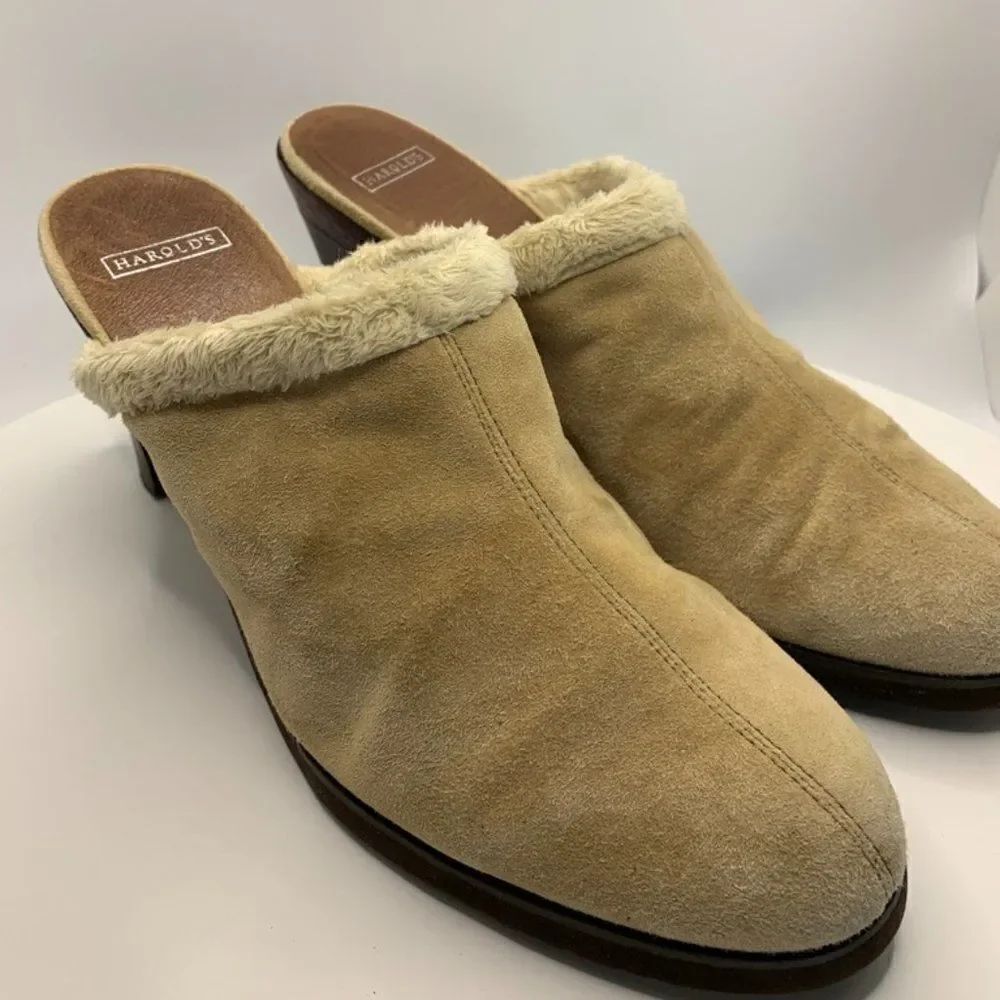 Harold's Eva Leather Suede 3 inch tan Mule size 8
